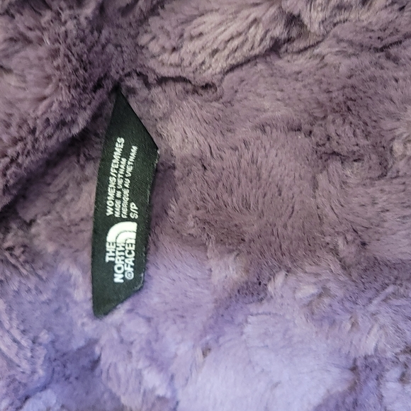 EUC TNF Jacket - Picture 4 of 5